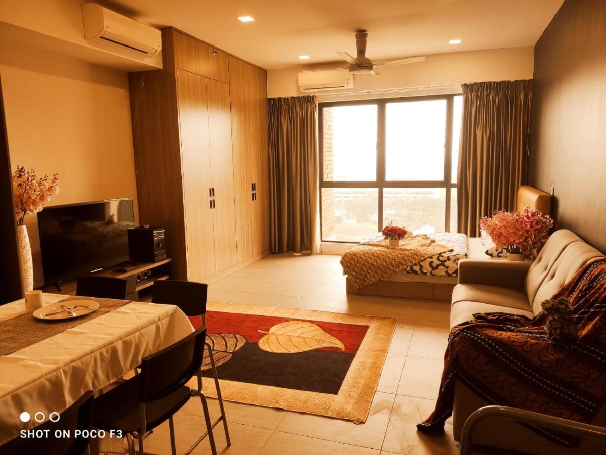 Cozy Unit- Bell Suites- Horizon Suites- Wifi- Netflix- Parking Swimming Pool- Klia Sepang Exteriér fotografie